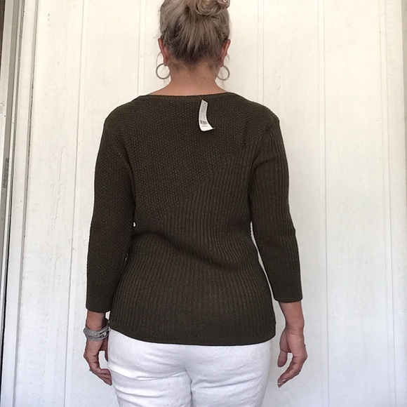 NEW YORK & COMPANY GREEN METALLIC SIDE ZIP SWEATER MEDIUM NWT - Picture 5 of 14